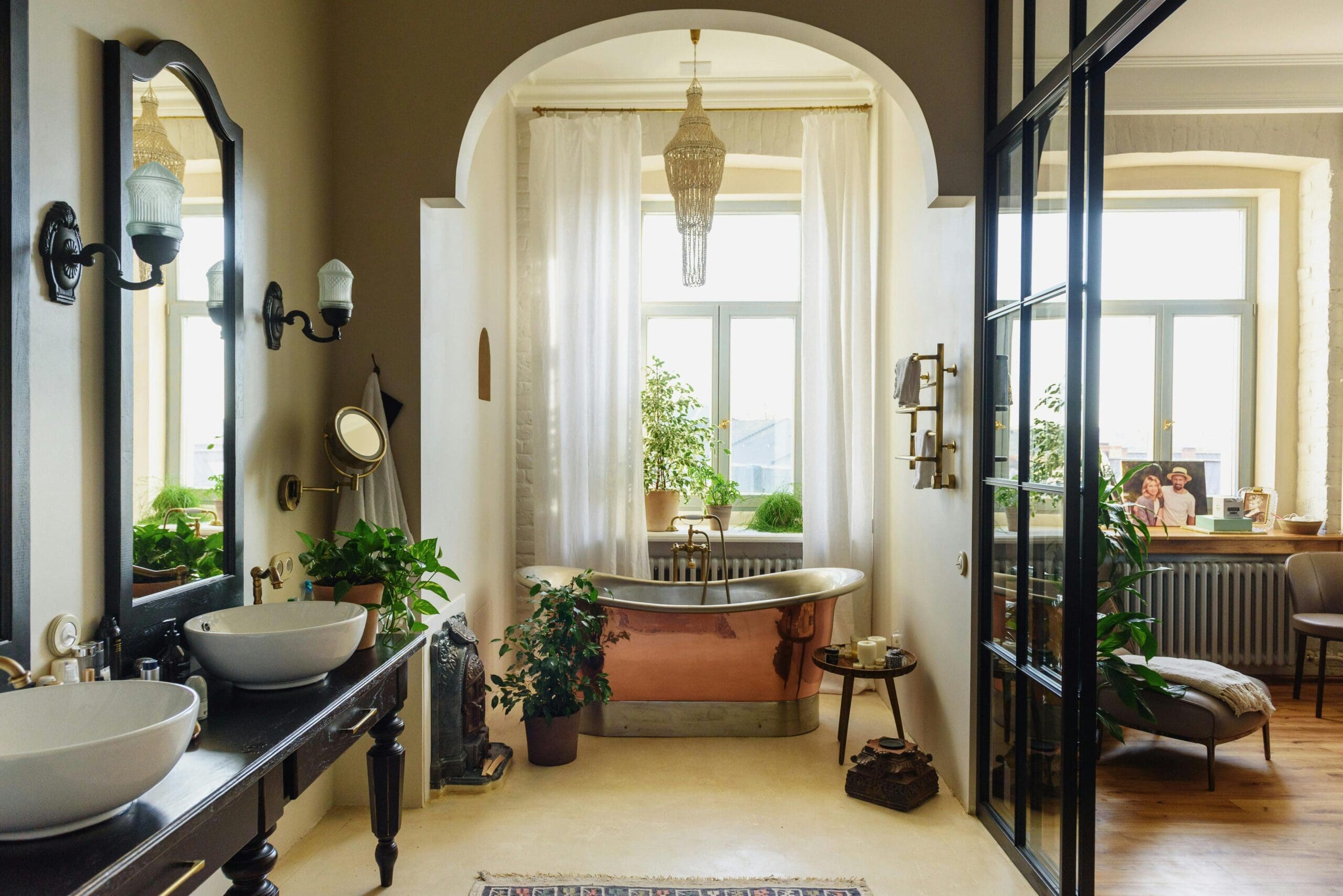bathrom with copper bathtub